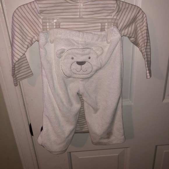 Carters set - Picture 2 of 2